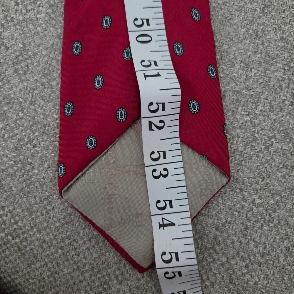Christian Dior Red Silk Medallion Necktie‎ Made in USA Italian Fabric Mens Tie